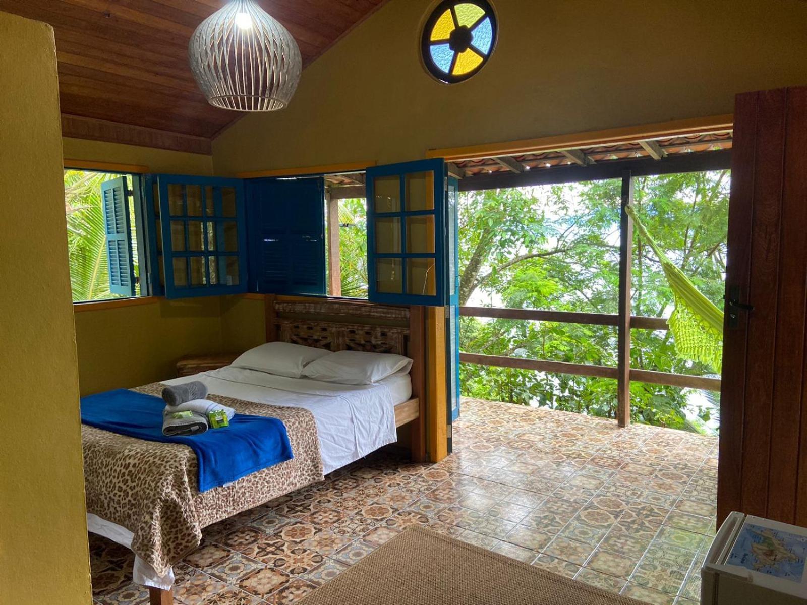 Saracura Hotel Praia de Aracatiba Bilik gambar